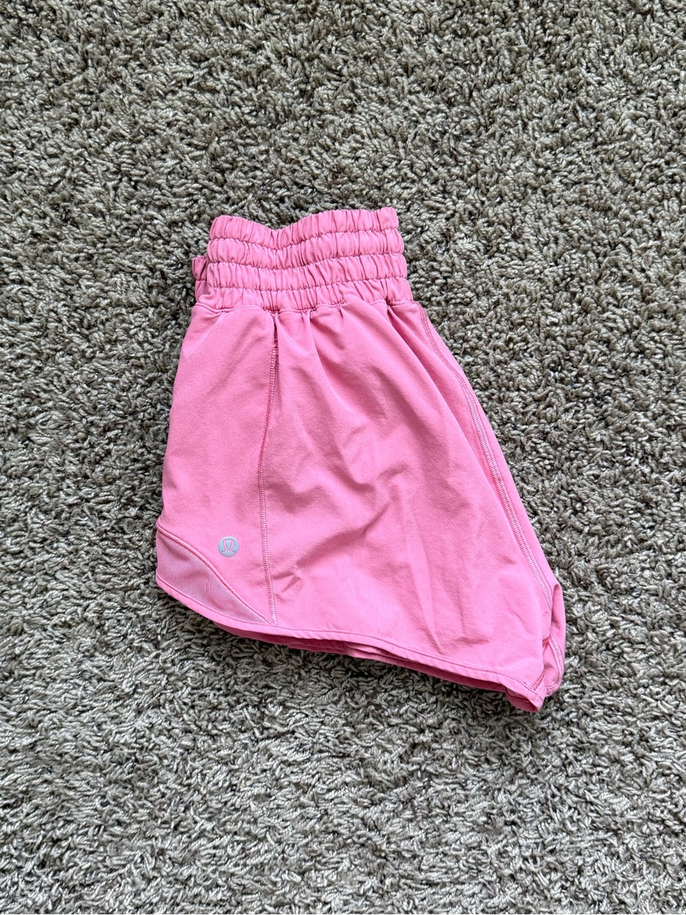Lululemon Hotty Hot Shorts High Rise 2.5” Sakura Pink Size 4